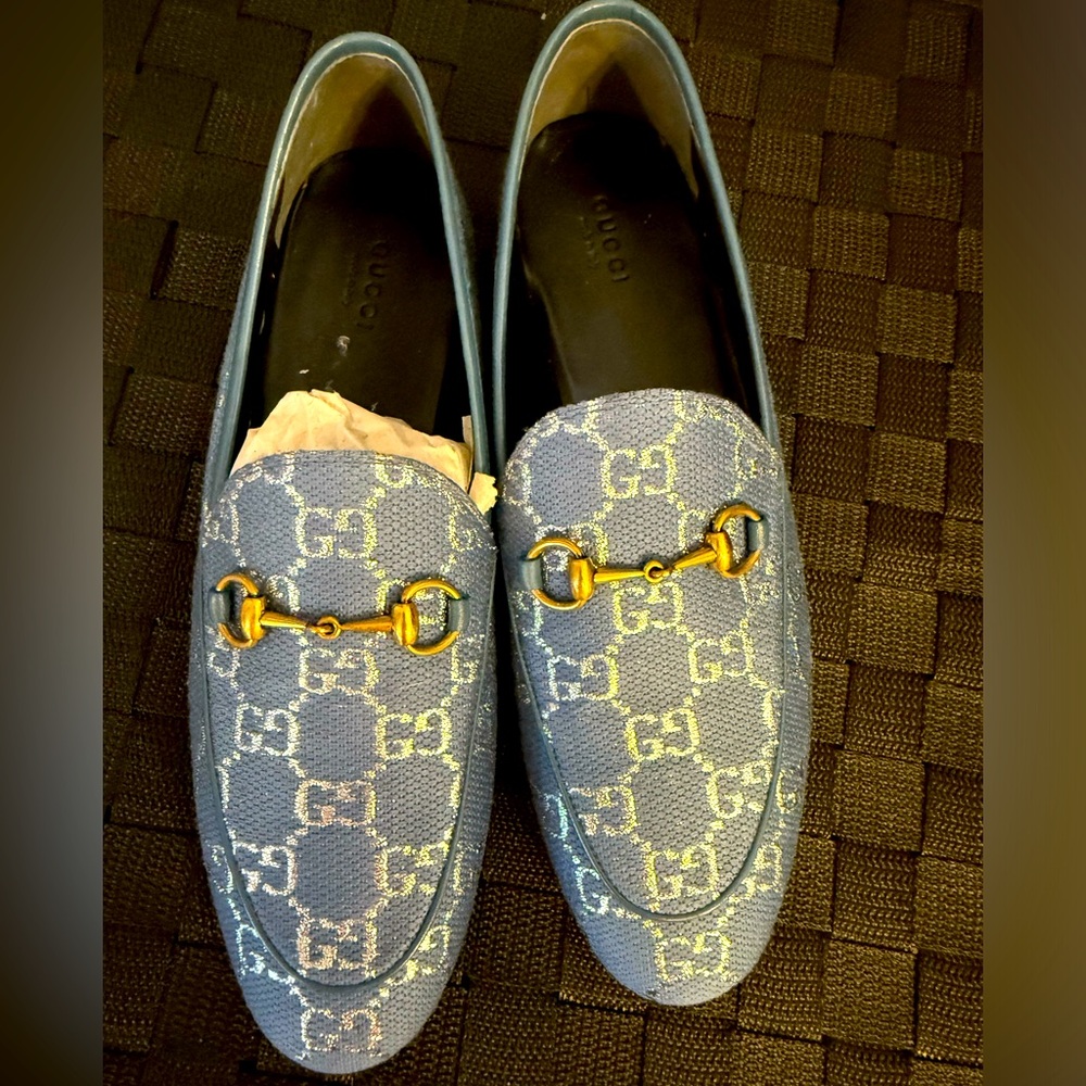 Gucci loafer size 40 brand new never worn denim and silver GG with box